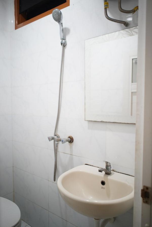 Wisma Grace Ambon Exterior foto